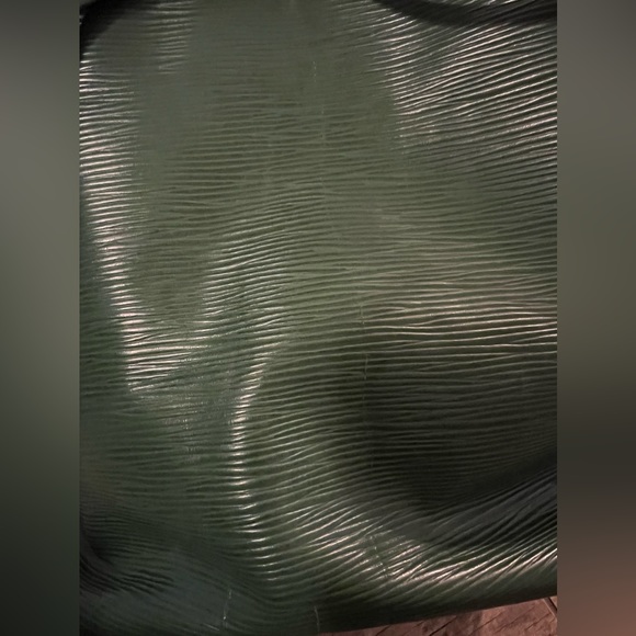 Louis Vuitton Petit Noe Green Epi Bag - Picture 13 of 16